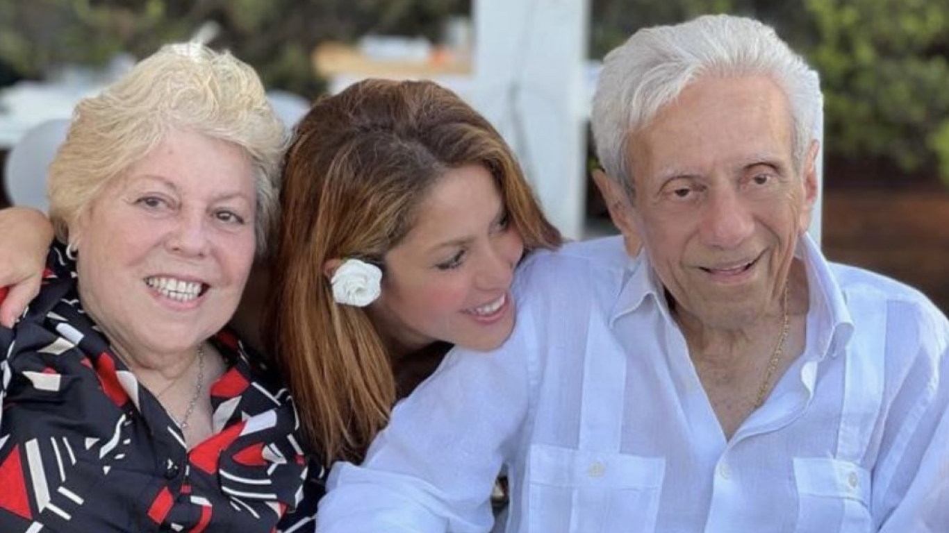 Padres de Shakira viajarían a Estados Unidos en una ambulancia aérea